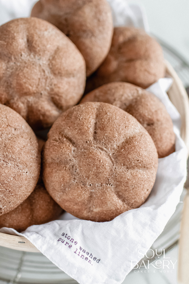 Rezept für vegane gesunde Dinkel Vollkorn Brötchen | Soul Bakery