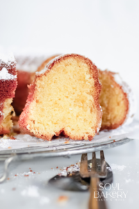 Klassiker: Saftiger Fluffiger Eierlikörkuchen | Soul Bakery